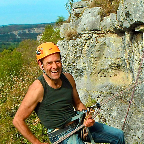 9-Escalade-adulte-en-Vallée-de-la-Dordogne